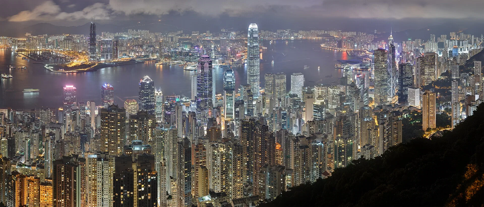 Hong Kong SAR China: The world’s longest outdoor covered escalator system runs through one hillside district.